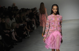 Illustration for article titled Christopher Kane Wants To Make You A Neon Queen